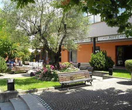 La Corte